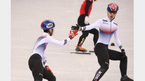 쇼트트랙 임효준·김건우·황대헌, 월드컵 1500m 시상대 점령