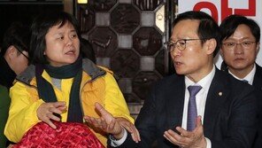 정기국회·예산안 끝낸 민주…이제는 야3당 ‘달래기’