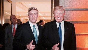 트럼프 세번째 비서실장 유력 에이어스는…36세 선거전문가