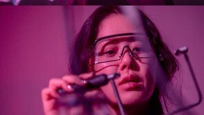 ‘동네변호사 조들호2’ 고현정, ‘미모+능력+권력’ 스틸 첫공개