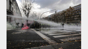 프랑스 ‘노란조끼’시위, 벨기에·네덜란드까지 번진 이유는?