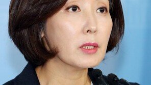 [속보]자유한국당 새 원내대표에 나경원 선출…103표 중 68표 득표
