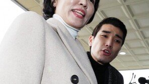 ‘이재명 지사 부인 김혜경씨 불기소’…경찰도 정치권도 ‘갸우뚱’