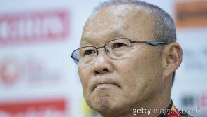 ‘박항서 매직’ 베트남, 말레이시아 원정서 무승부…우승에 한발 더