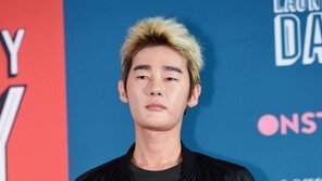 허지웅, 혈액암 투병 고백 “항암치료 시작…이기겠다”