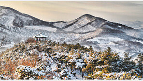 ‘충남의 알프스’로 불리는 청정구역… 칠갑산 설경 신비로워 