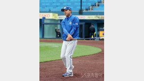 [코치, 그들을 말한다] 프로야구 삼성 박진만 “화려한 수비? 결국 무너진다”