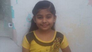 7세 인도소녀, 아빠를 사기죄로 고발…“화장실 설치 약속 어겨”