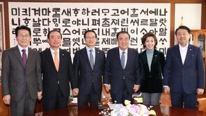 여야, 12월 임시국회 소집 등 공감대…오후 재회동