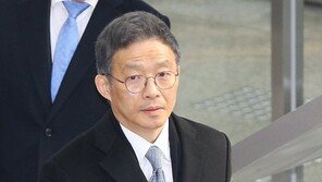 ‘서지현 인사보복’ 안태근 징역 2년 구형…安 “정당한 인사”