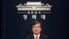 김의겸 대변인 “김태우 건, 앞으로 박형철 비서관에게 취재해 달라”