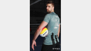 시속 110km 날아오는 ‘코브라 서브’… 그냥 도망치고 싶었다