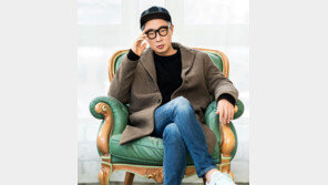 “이념의 지배로 행복이 어떻게 깨지는가 관객에 질문”