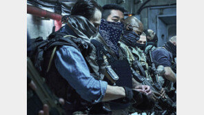 CIA 용병들이 DMZ 지하에서 펼치는 생존게임