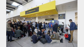 英개트윅 공항 ‘드론 범인’ 원점수사…8500만원 현상금 걸려