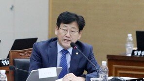 ‘의원 수 늘리자면서…’ 의원 비난 논란에 난감한 선거제 개혁