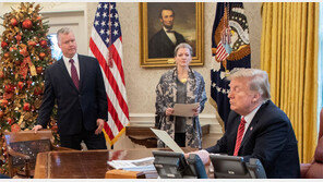 비건 방한결과 보고받은 트럼프 “김정은과의 회담 기대”