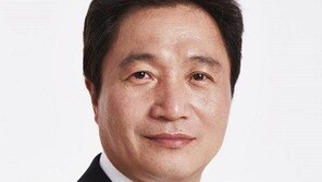 한국당 복당 이학재 “정보위원장 사퇴…당에 누, 바람직하지 않아”