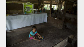 ‘사망 과테말라 소년’ 누나 “美이주 가능하단 얘기 들어”