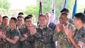 文대통령, 28일 취임 후 첫 전방부대 격려 방문…오찬 간담회