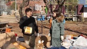 윤정수·김숙, 3년째 나눔 실천…1000만원 상당 기저귀 420박스 기부