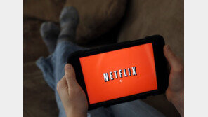 넷플릭스, 대화형TV 서비스 공개…시청중 스토리 전개·결말 알 수 있어