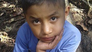 美 구금중 숨진 과테말라 8세 소년, 독감 감염 확인