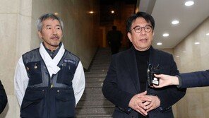 ‘굴뚝 위 413일’ 파인텍 사태, 2차 교섭…합의점 못 찾아