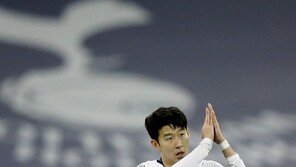 손흥민 향한 인종차별성 조롱…구단, 해당 팬들 즉각 퇴출