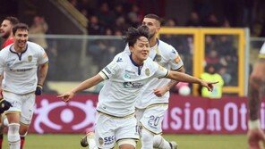 “앞으로 나아가자” 이승우, 시즌 첫 골…환상적인 바이시클킥 