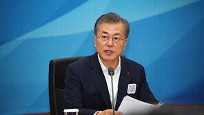 내년 공무원 보수 1.8% 인상…文 대통령 연봉 2억2630만원