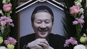 [연예뉴스 HOT5] ‘봄여름가을겨울’ 전태관 영결식