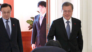 文대통령 “경제실패 프레임 탓에 성과 제대로 전달 안돼”