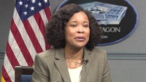 화이트 美국방부 대변인, ‘갑질’ 조사 끝에 전격 사임