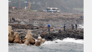 ‘해군기지 반대’ 강정 주민들, 공무집행 방해 무죄 확정