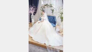 ‘속도위반 NO’ 클라라, 1년 열애 연상 일반인과 美서 깜짝 결혼