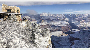 눈 쌓인 그랜드캐니언