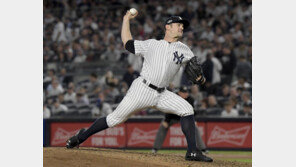 FA 로버트슨, 양키스 떠나 필라델피아로…2+1년 계약