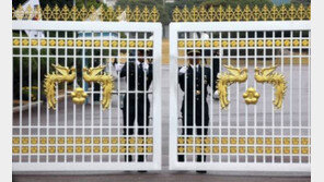 한국당 “대선 효과는 다보고 약속은 휴지통에” 대통령집무실 광화문 이전 보류 비난