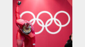 윤성빈, 3차 월드컵서 은메달…시즌 최고 성적