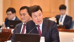 한국당 “靑 적자국채 압박 의혹, 명명백백 밝혀야”