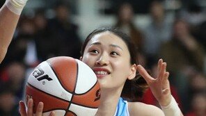 WKBL 올스타전서 블루스타 승리…강이슬, 생애 첫 MVP