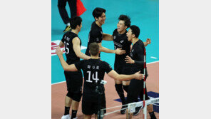 현대캐피탈, OK저축은행 꺾고 1위 탈환…흥국생명도 선두