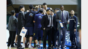 ‘꿈틀대는 우승후보’ KCC, 5연승 질주