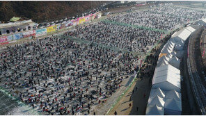 ‘산천어축제 매력 뭐길래’ 25개 외신 취재 경쟁…외국인 관광객 급증