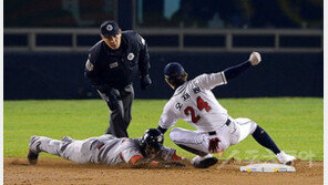 [취재파일] 도루저지·이닝·QS왕, 이제는 단상 위로 모시자