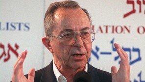 엔지니어 출신·이스라엘 국방장관 3차례 역임의 모세 아렌스 타계