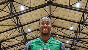 최고 외인 포스터 “버튼 얘기 듣고 DB 선택한거야”