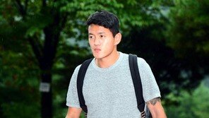 정상훈련 홍철, 밴투호 왼쪽 풀백 1옵션으로 복귀하나