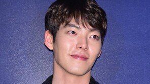 김우빈 측 “최동훈 감독 신작으로 컴백? 복귀 계획 없어”
